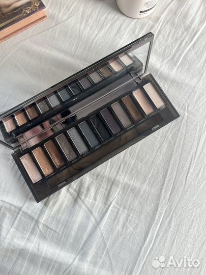 Палетка теней Urban decay naked smoky
