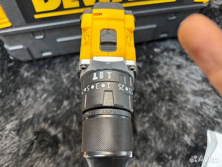 Шуруповерт аккумуляторный dewalt