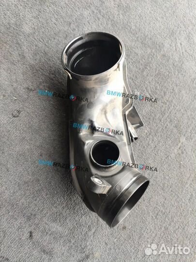 Патрубок чистого воздуха (к турбине) BMW 6 8512284