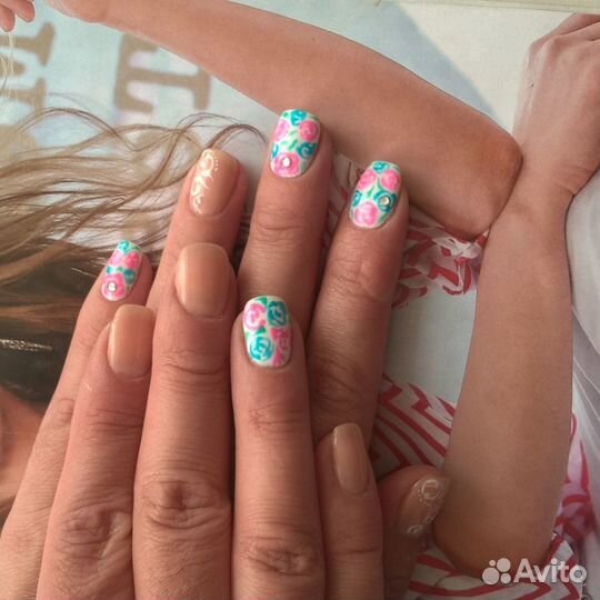 Наращивание ногтей, маникюр, педикюр