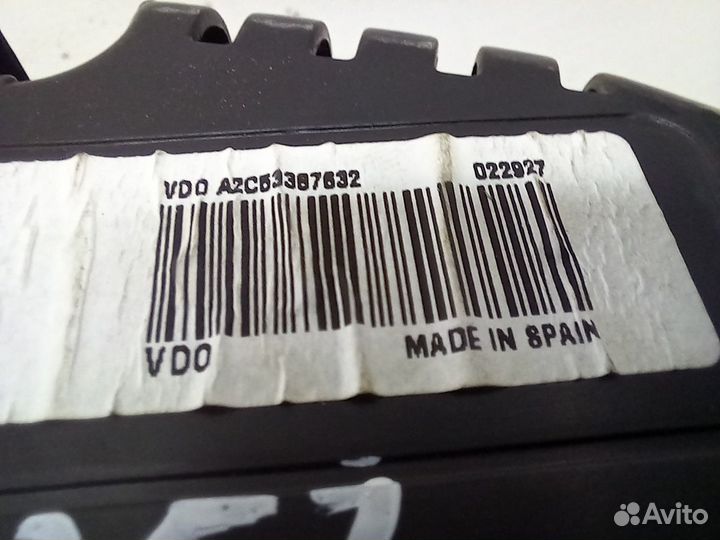 VW Polo (MK5) V Панель приборов