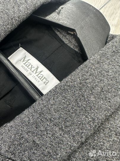 Костюм брючный 38 ит оригинал