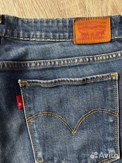 Джинсы levis 712