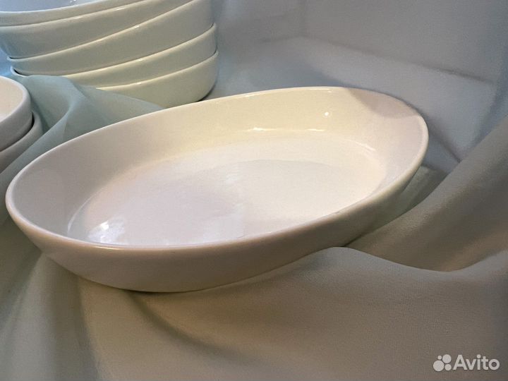 Набор посуды на 6 персон блюдо тарелка блюдце