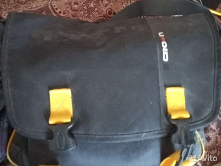 Портфели. Сумки для ноутбуков