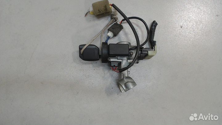 Замок зажигания Ford Maverick, 1998