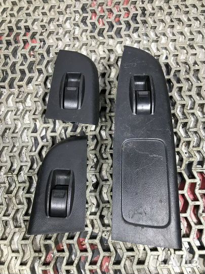 Кнопка стеклоподъемника Honda Accord