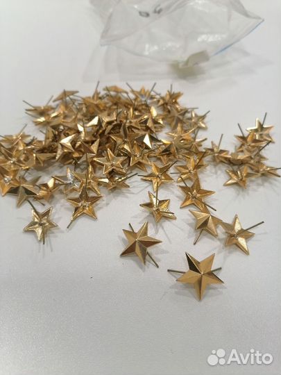 Звезда погонная золотая