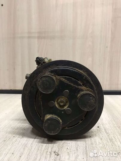 Компрессор кондиционера Nissan primera p11