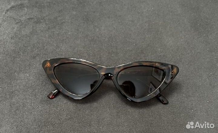 Солнцезащитные очки