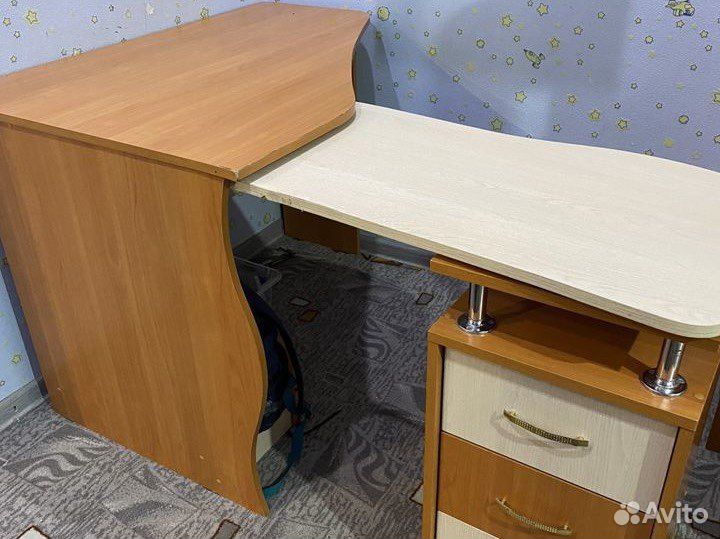 Двухъярусная кровать со шкафом и столом