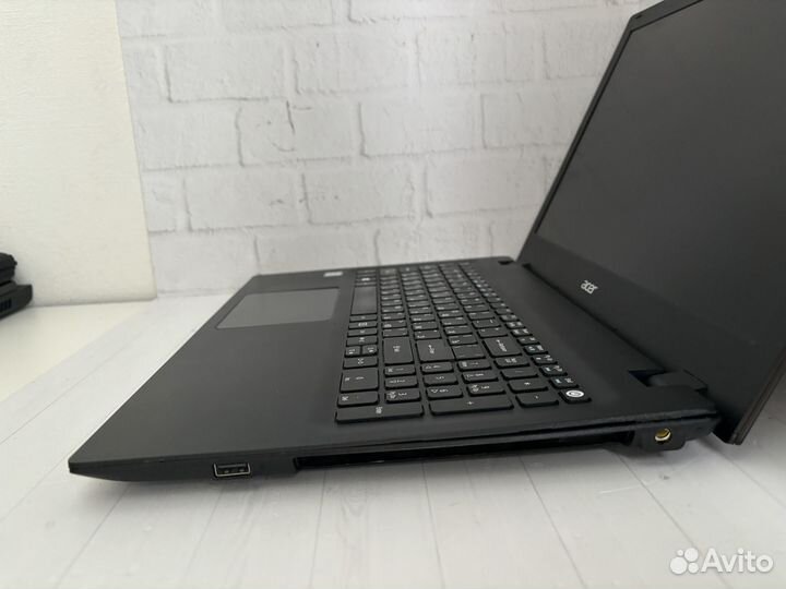 Ноутбук Acer Aspire Extensa 2520