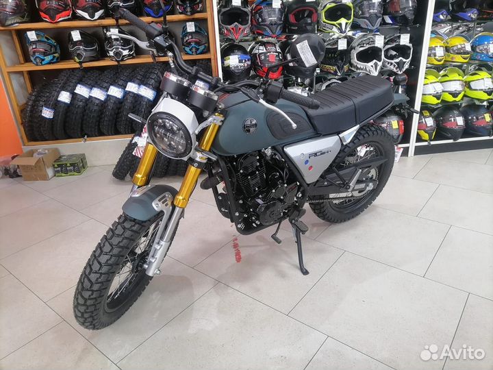 Racer RC250CK-A triumph (23708)