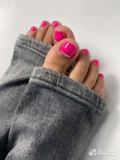 Маникюр/педикюр