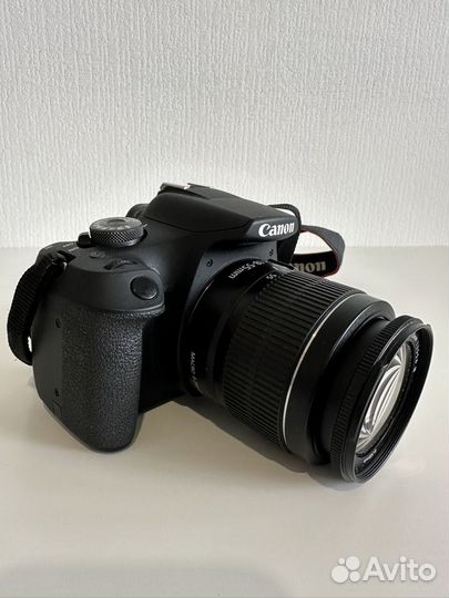 Зеркальный фотоаппарат canon eos 2000d