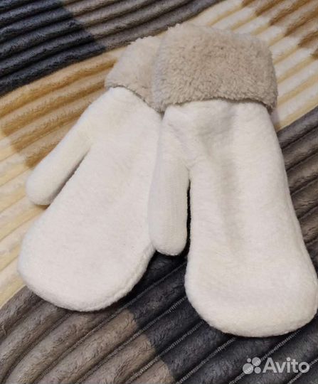 Варежки новые