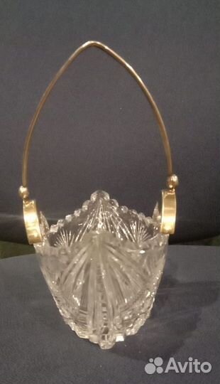 Хрустальная конфетница с серебряной ручкой