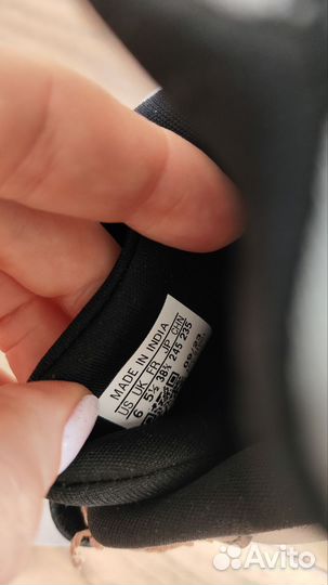 Новые кроссовки Adidas и не только