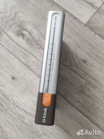 Коммутатор D-Link DES-1008D