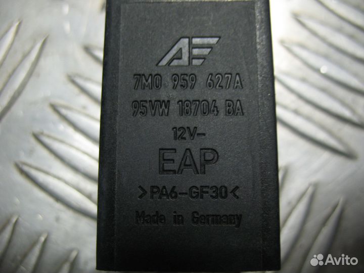 Реле подогрева заднего стекла Ford Galaxy