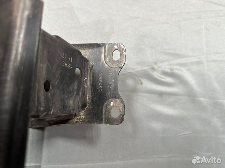 Усилитель бампера задний Skoda Octavia A7