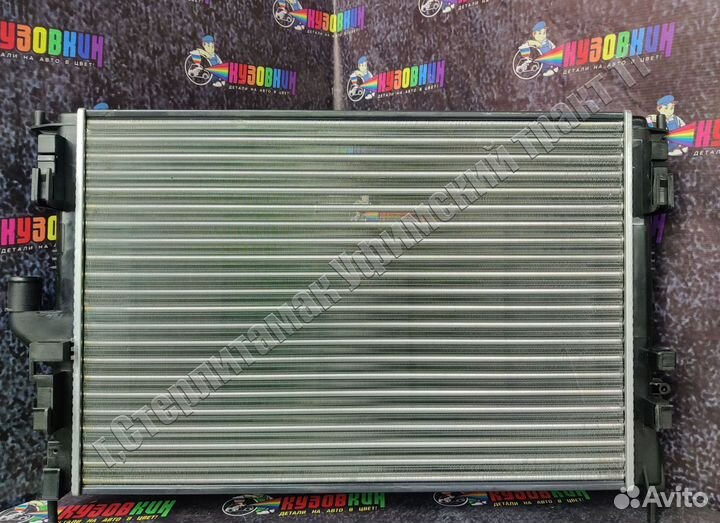 Радиатор охлаждения renault logan sandero 08 c a/c