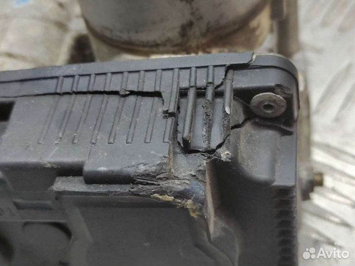 Дроссельная заслонка Nissan Almera N16 1.5 2004