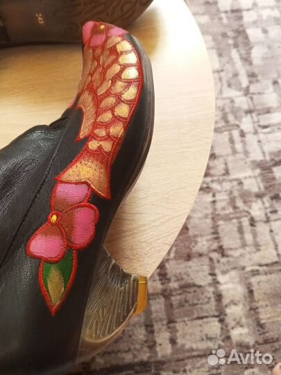 Полусапожки короткие кожаные оригинальные 24,5