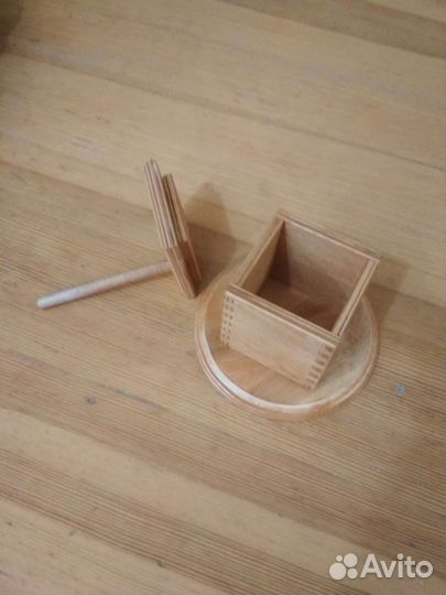 Подставка для кукол