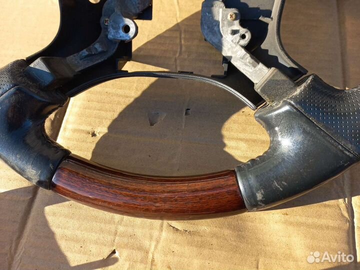 Mitsubishi Pajero 3 рулевое колесо(руль)