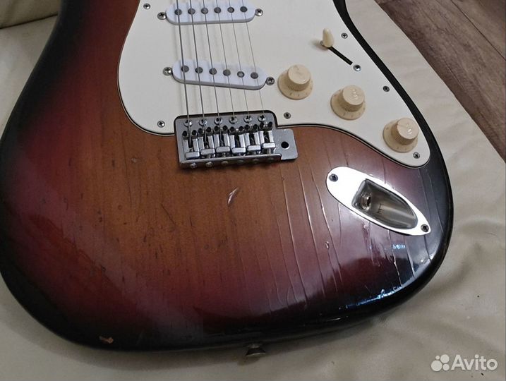 Электрогитара Greco Stratocaster Sunburst