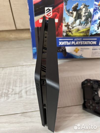 Sony PlayStation 4 Slim