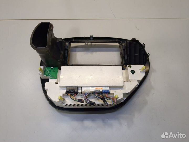 Переключатель отопителя Toyota Sequoia, 2003