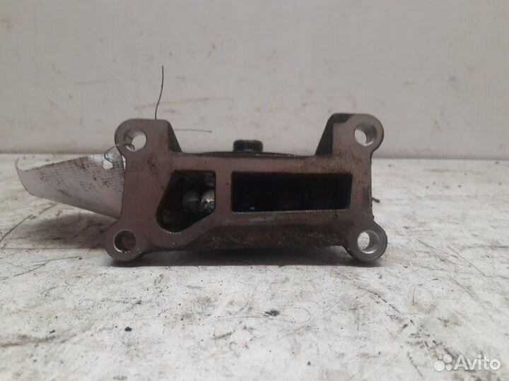 Кронштейн масляного фильтра Ford Focus Ii