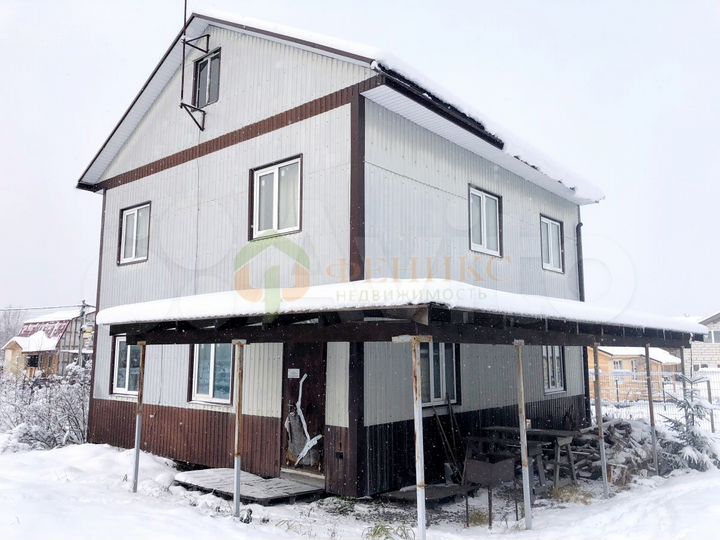 Дом 132 м² на участке 10,3 сот.