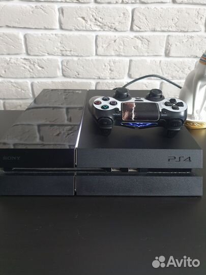 Игровая приставка PS 4