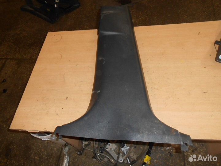 Обшивка стойки центральная левая нижняя