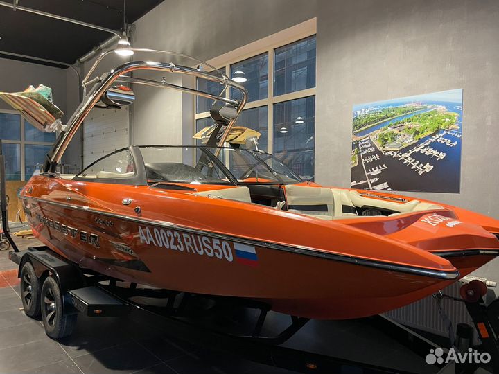 Катер буксировщик Malibu 20 MXZ для вейксерфа