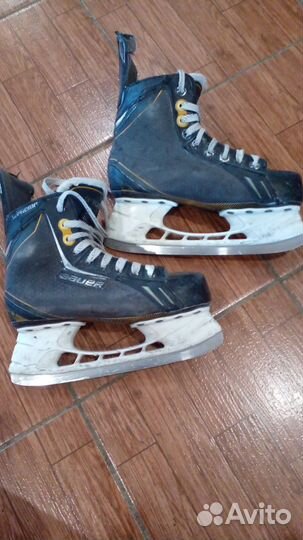 Хоккейные коньки bauer