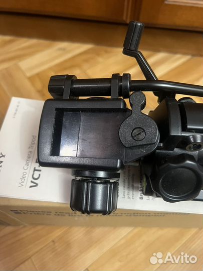 Штатив Sony VCT R620