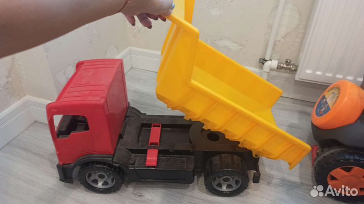 Большой грузовик игрушка
