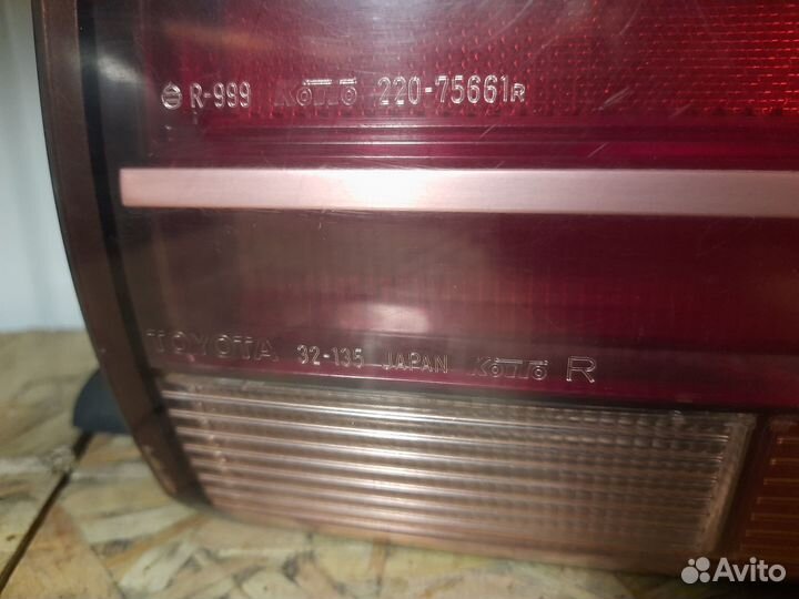 Фонарь правый Тойота Камри SV30 1993г