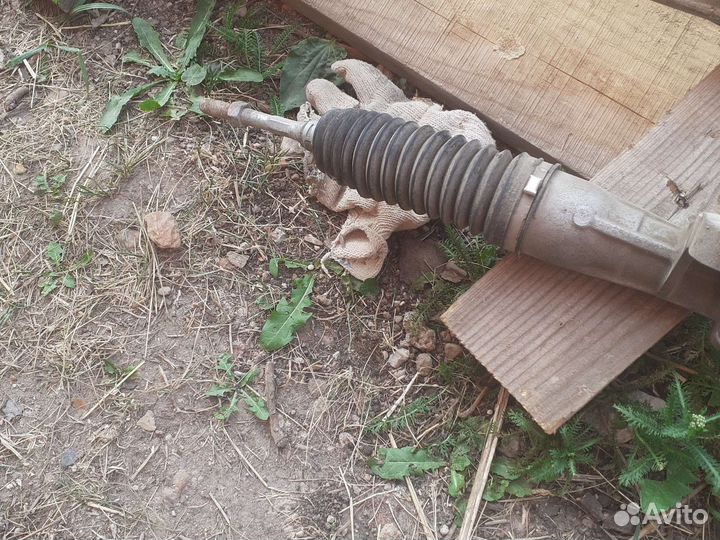 Рулевая рейка на тииду на левый и правый руль