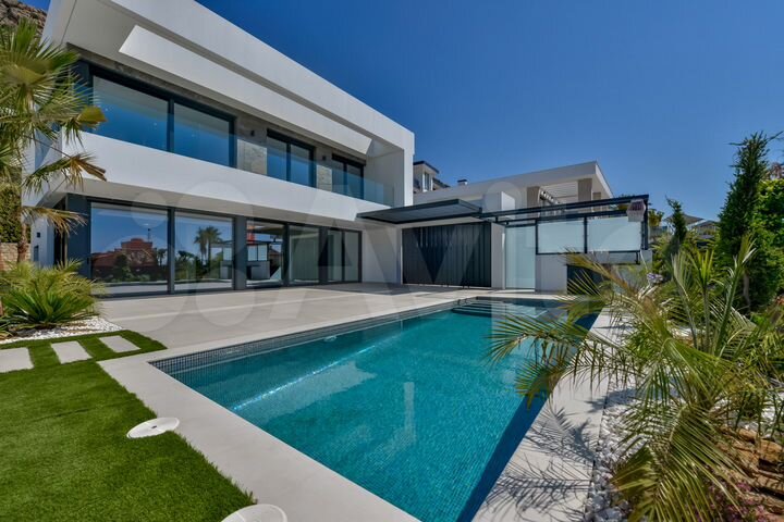 Дом 210 м² на участке 700 м² (Испания)