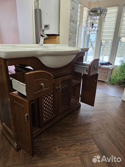 Тумба для ванной с раковиной