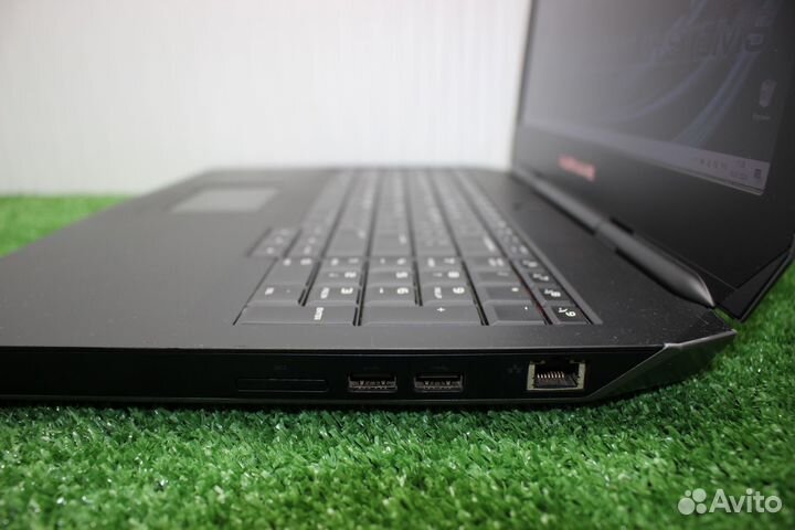 Ноутбук Dell Alienware 17 R2 бу
