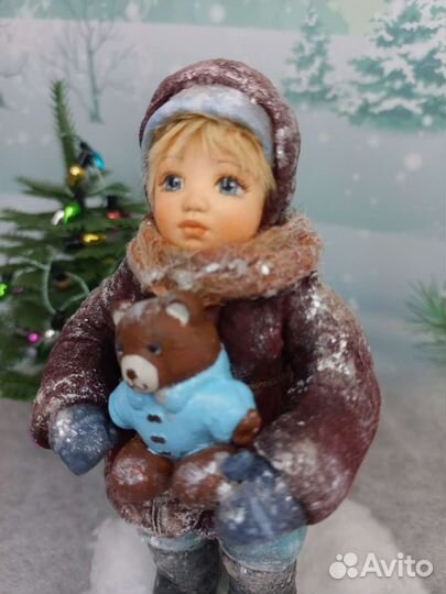 Ватная ёлочная игрушка Мальчик с медвежонком