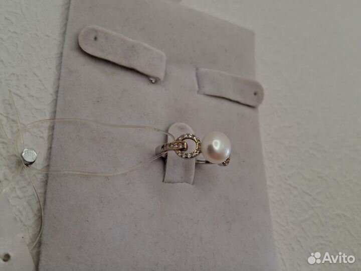 Кольцо серебряное с жемчугом размер 16,5