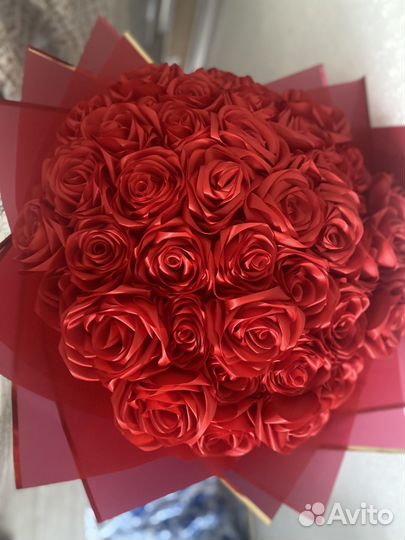 Букет из атласных роз