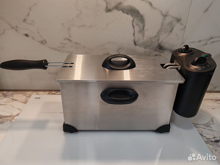 Фритюрница чебуречница 3л. С таймером